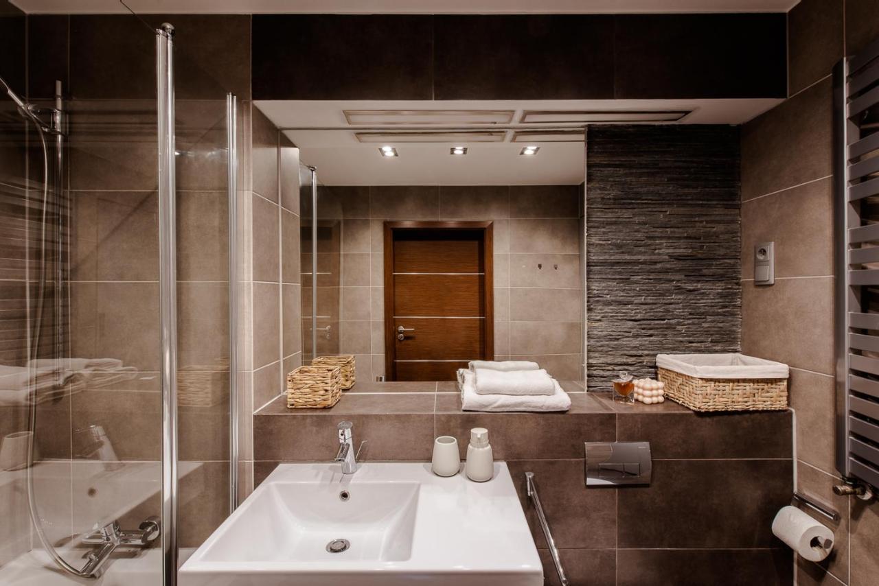 Spacious Apartment Close To Main Station / Galeria Krakowska Экстерьер фото